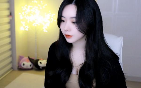 成为班级里的公交车苏苏