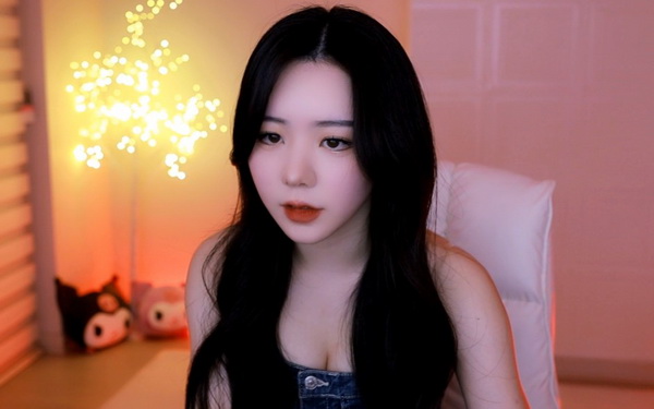 高中女篮比赛盛轮轩t