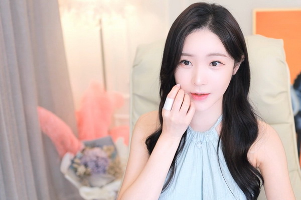ʼӭӭ쵼