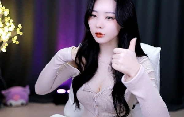 日产mv和欧美mv的区别